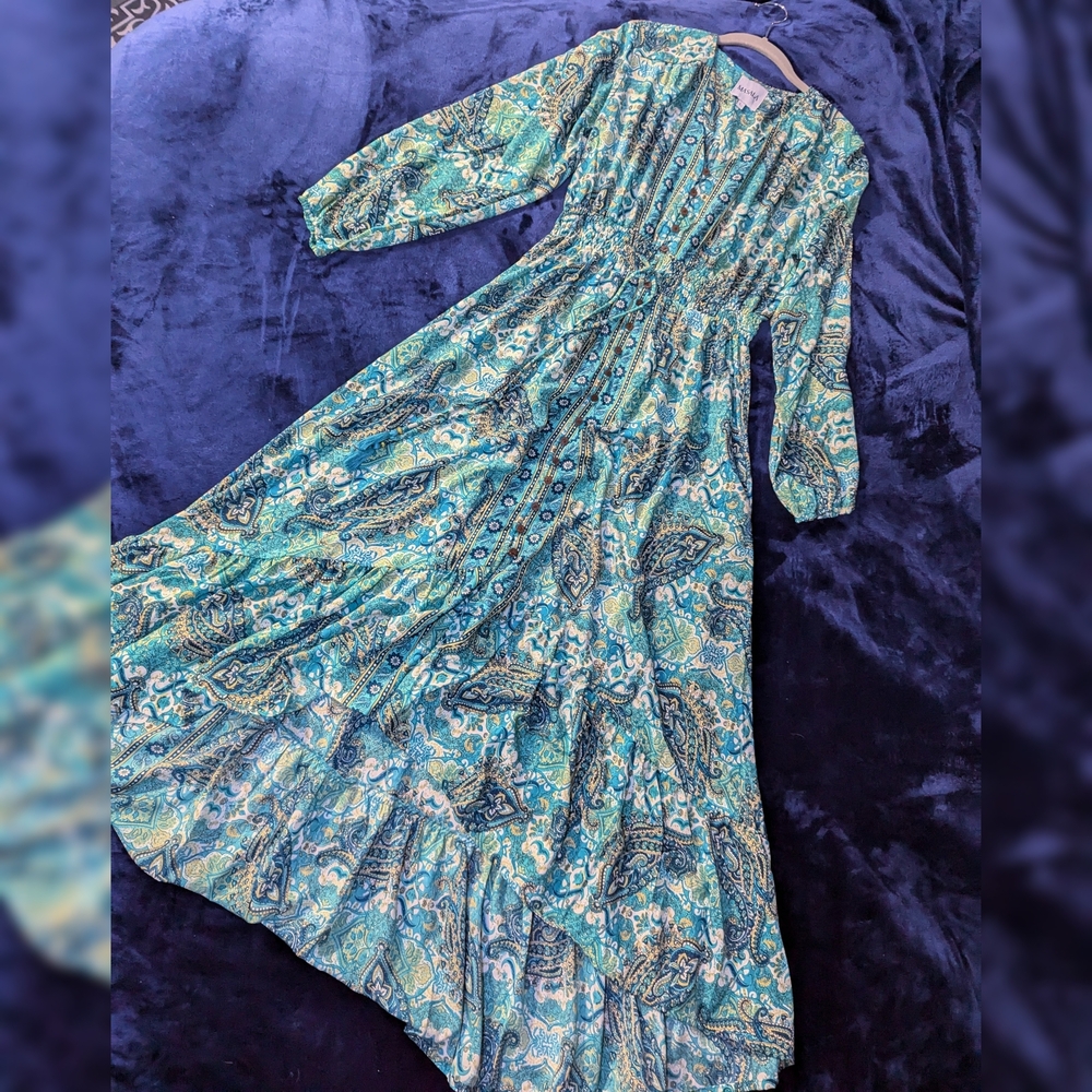 Elegant Green Paisley Maxi Dress